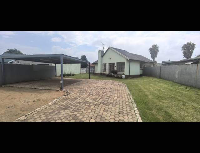 3 BEDROOM HOUSE FOR SALE IN WITPOORTJIE